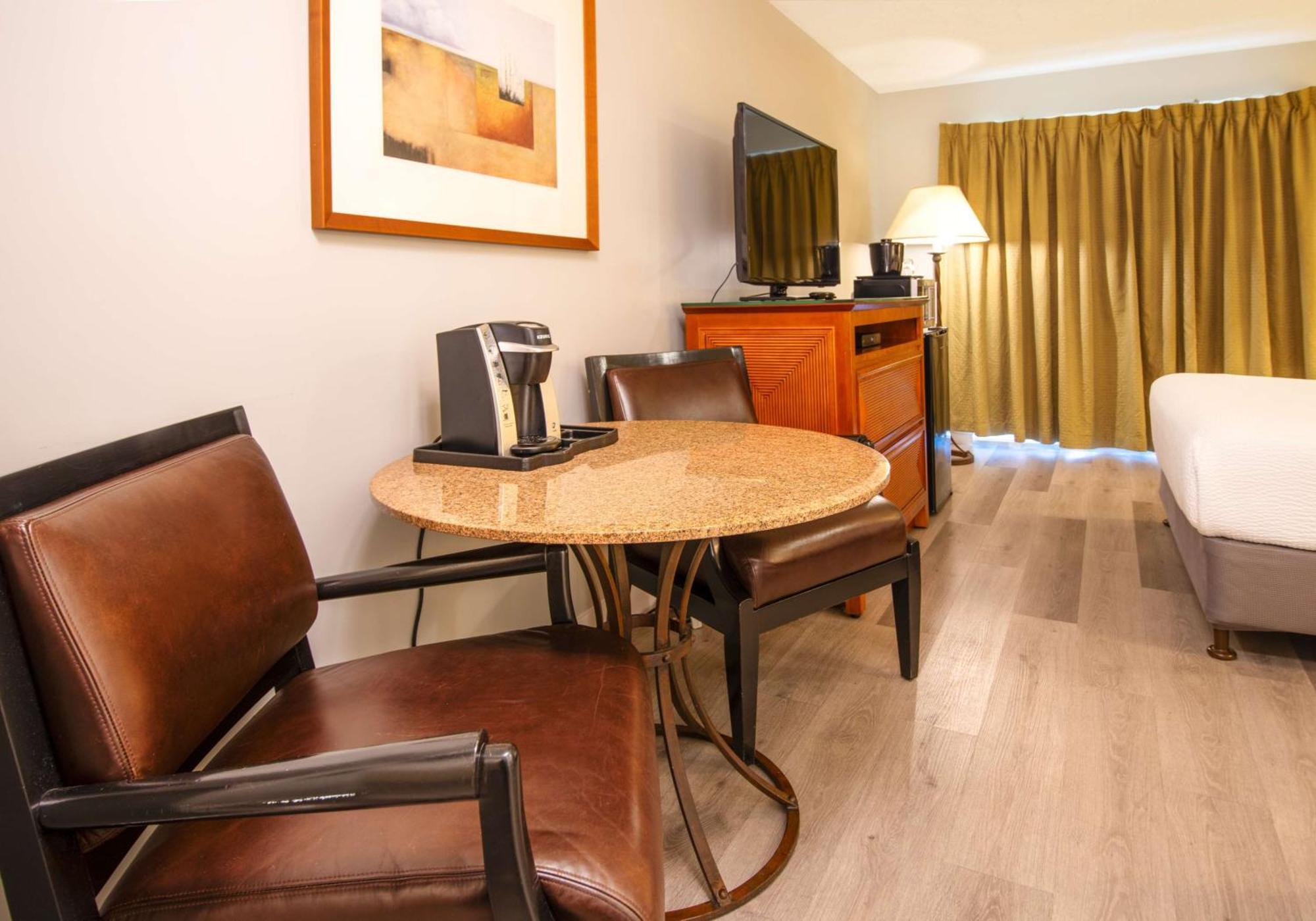 Coast Parksville Hotel Экстерьер фото