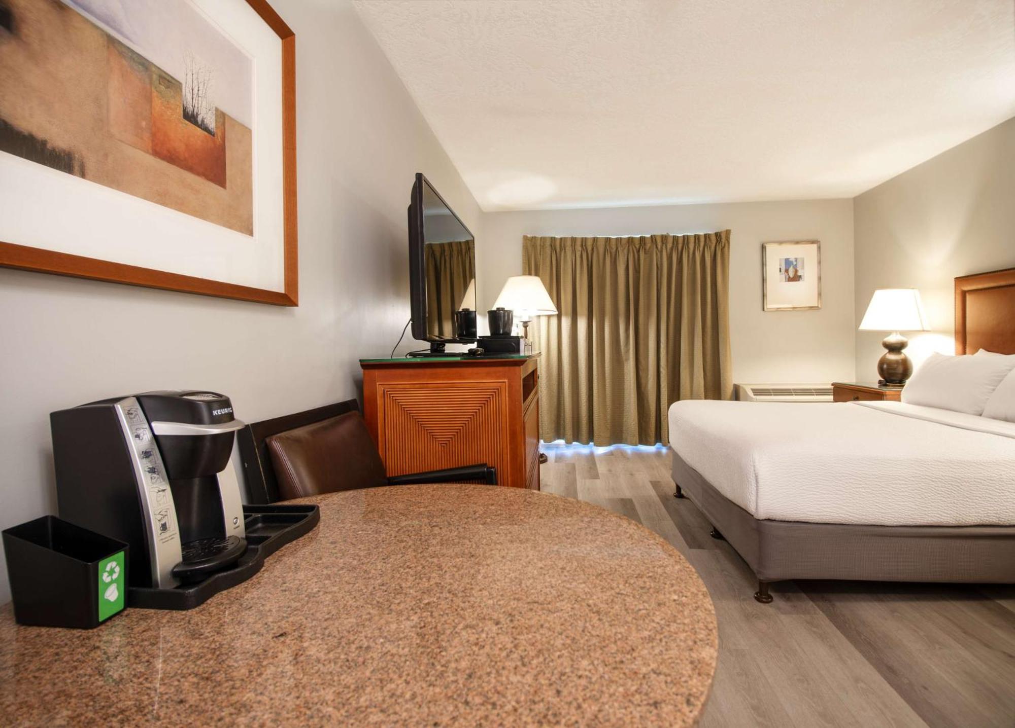 Coast Parksville Hotel Экстерьер фото